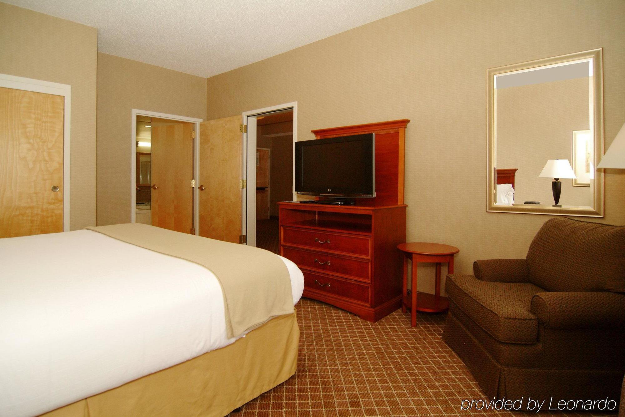 Holiday Inn Express Hotel & Suites Cedar Rapids I-380 At 33Rd Avenue, An Ihg Hotel Δωμάτιο φωτογραφία